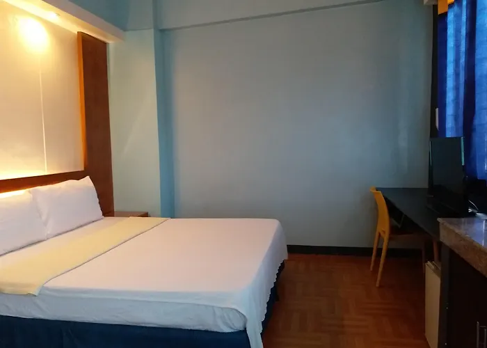 Leesons Residences 2* Manila