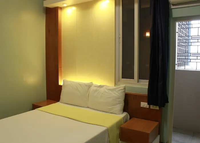Leesons Residences 2*