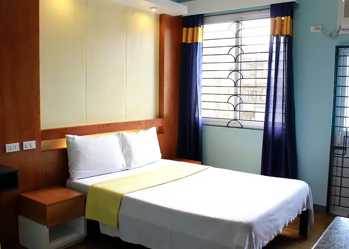 Leesons Residences Hotel 2*