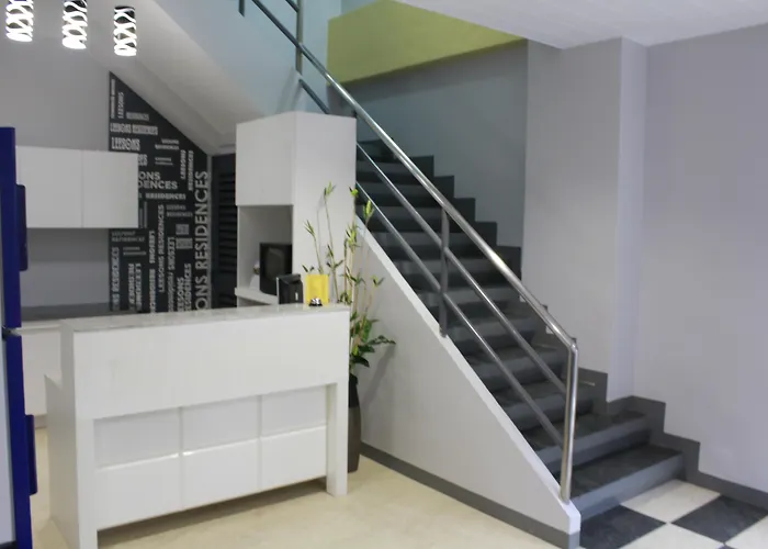 Leesons Residences 2* Manila