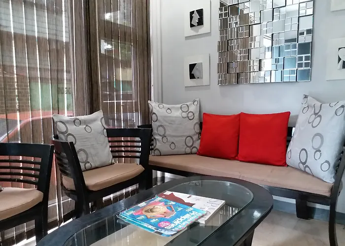 Leesons Residences Hotel 2*