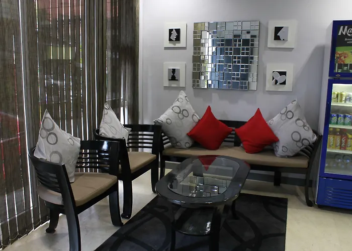 Leesons Residences Hotel