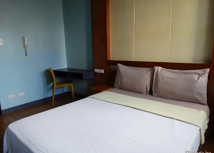 Leesons Residences Hotel Manila