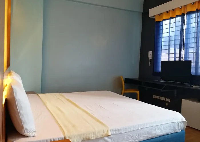 Leesons Residences 2* Manila