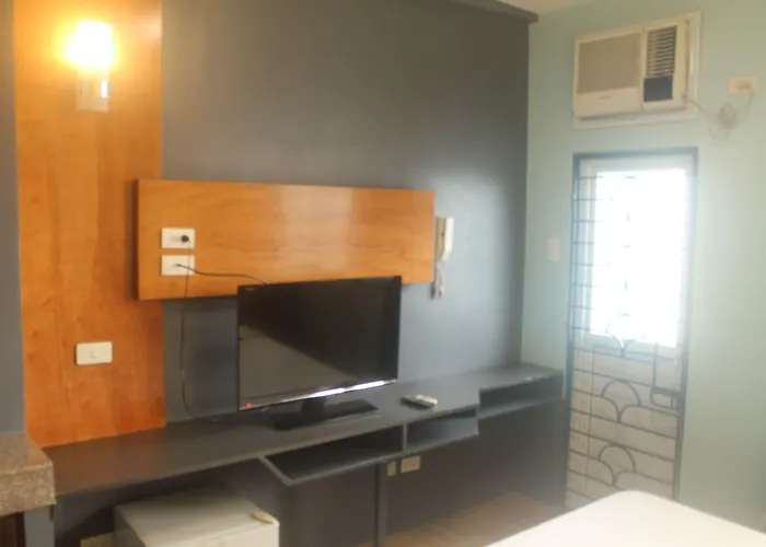 Hotel Leesons Residences Manila