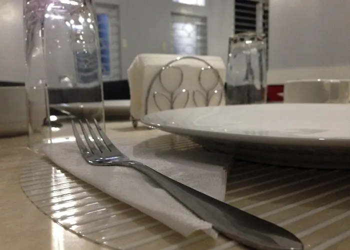 Leesons Residences 2* Manila