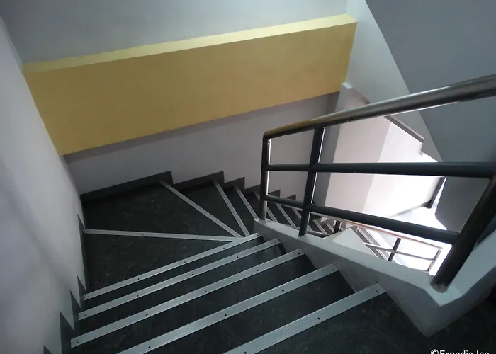 Hotel Leesons Residences Manila