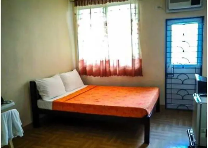 Leesons Residences 2* Manila